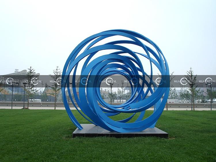 Lacquered-stainless-steel-sculptures--statue-fabrication-for-olympic-game-stadium-Dancing 2008