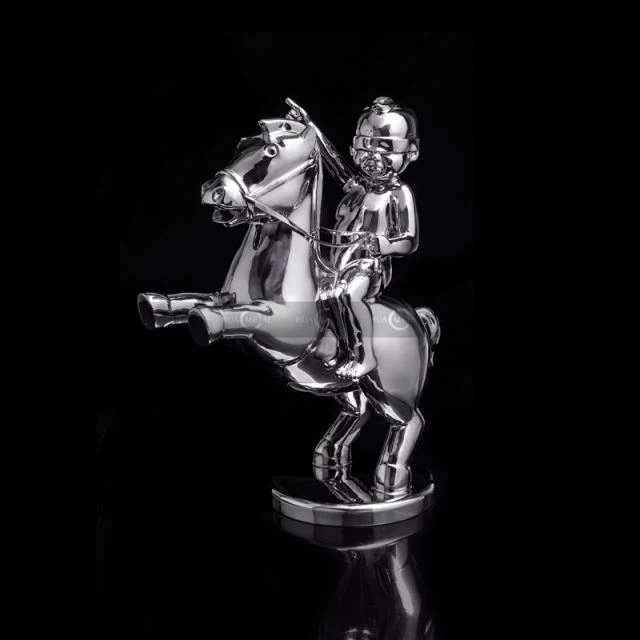 Gjuten rostfritt stål staty